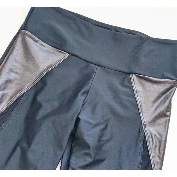 Onzie Black Brown Faux Leather Cropped Mesh Leggings Size Small Medium Yoga - Picture 3 of 7